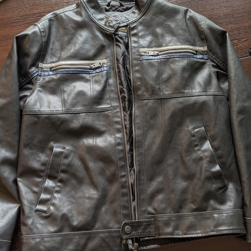 Arizona Jean Company Faux Leather Jacket (Large)